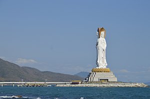 海南 三亚南山寺南海观音