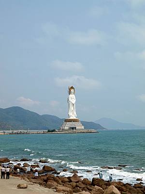 海南三亚南山寺南海观音