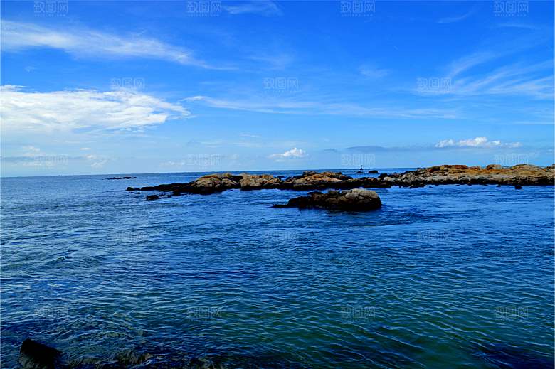 海南岛海边礁石自然风光