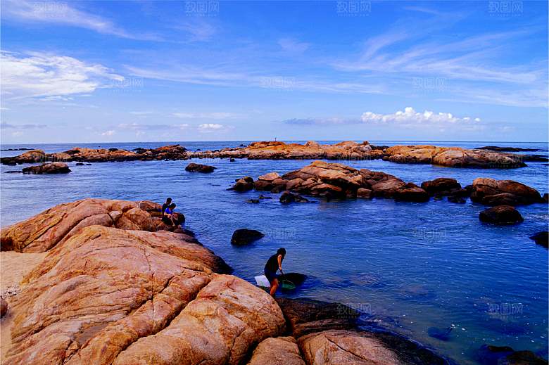 海南岛海边礁石自然风光