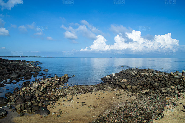 海南岛海边礁石自然风光