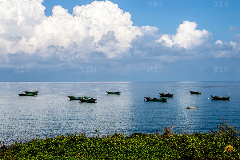 海南岛海边礁石自然风光