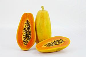 成熟的木瓜静物特写