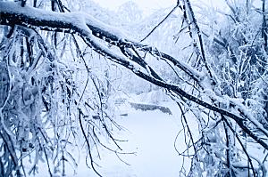 湖南 张家界天门山雪景