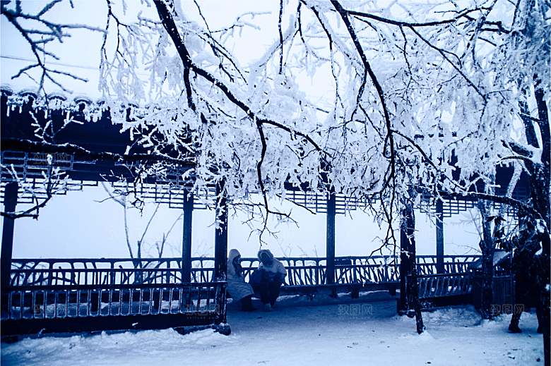 湖南 张家界天门山雪景