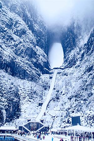 湖南 张家界天门山雪景