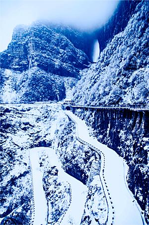 湖南 张家界天门山雪景