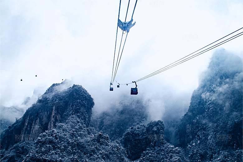 冰雪天张家界天门山索道