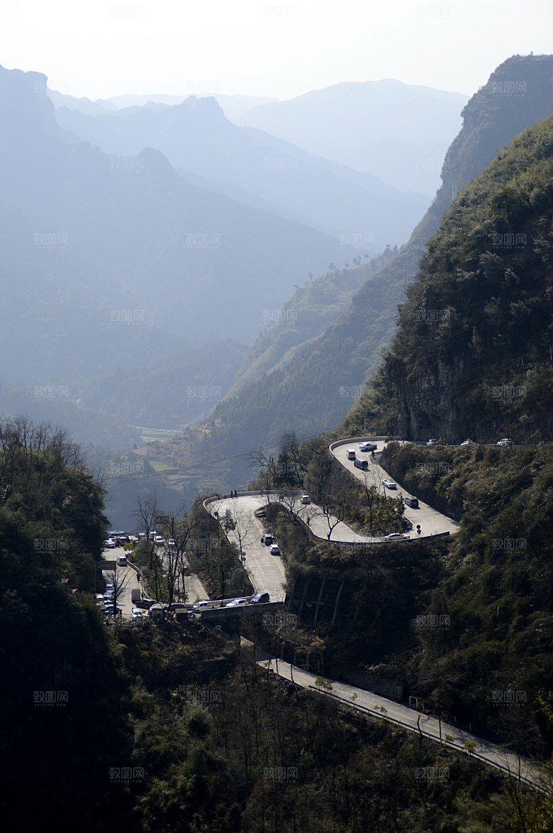 湖南湘西盘山公路