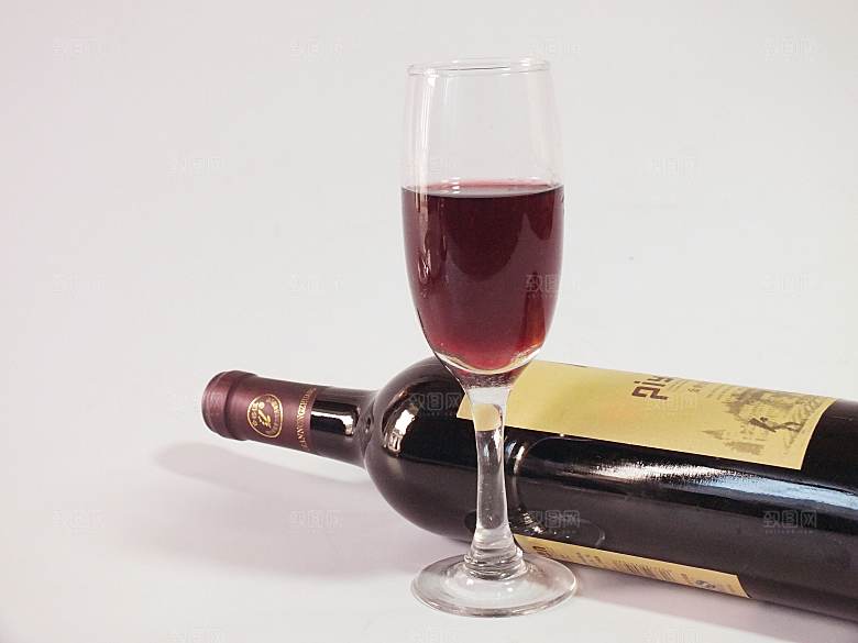 酒杯红酒特写 图片