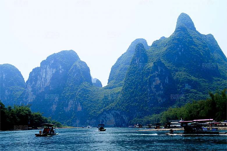 广西桂林山水好风光