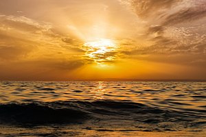 大海天空海面海景夕阳朝霞黄昏落日晚霞 (