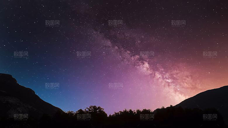 唯美蓝紫色渐变星空摄影图片