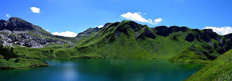高山登山雪山河流白云蓝天自然好风光