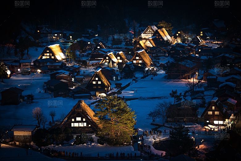 夜晚城市小院夜晚图片
