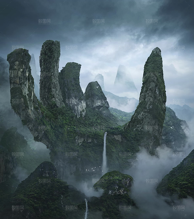 蓝色五指山山峰自然风景