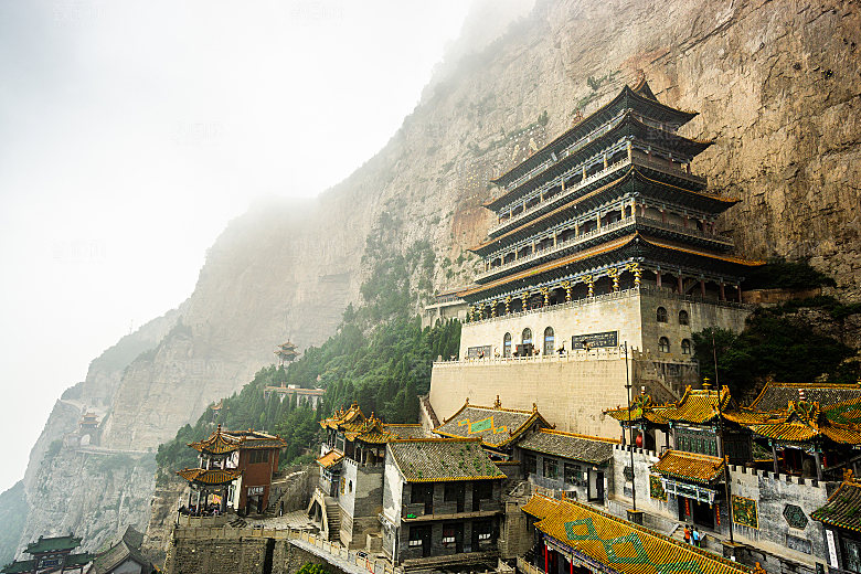 楼宇山峰寺庙建筑