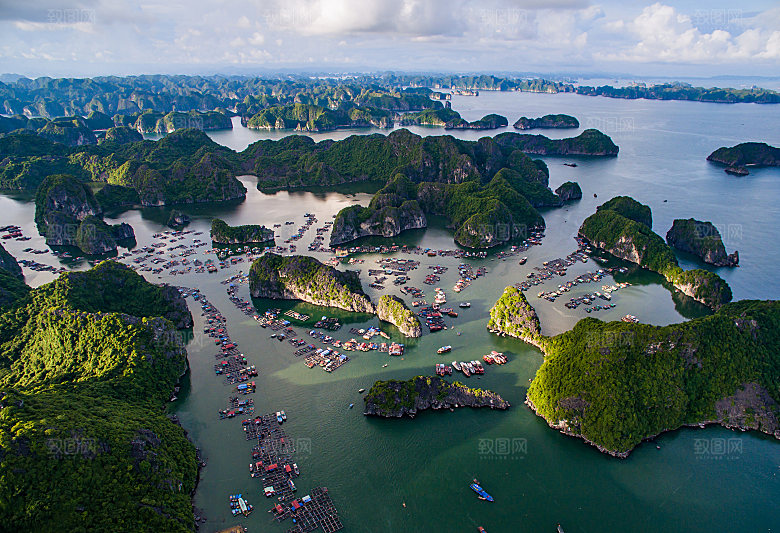 湖泊城市建筑风景