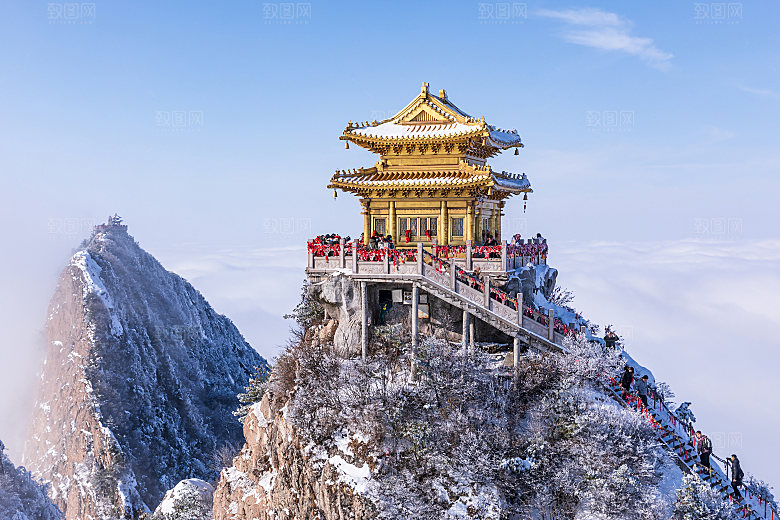 冬季山峰雪山风景庙宇凉亭