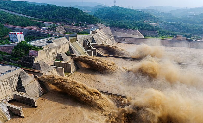 大坝水电站放水河流