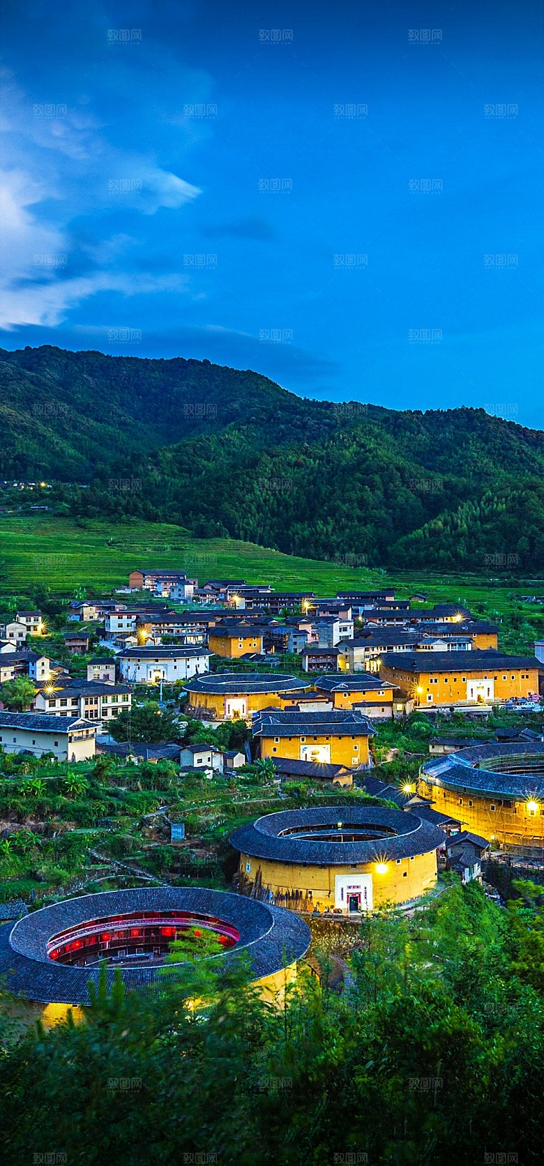绿色风景城市小村庄天空