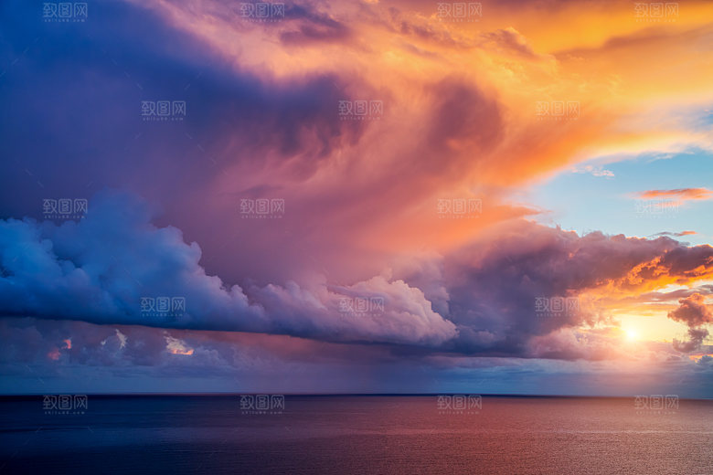 夕阳天空夜空火烧云摄影
