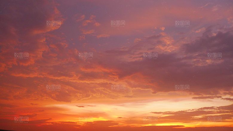 夕阳天空夜空火烧云摄影