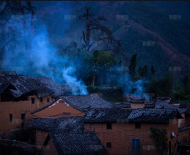自然风景林间山色摄影图