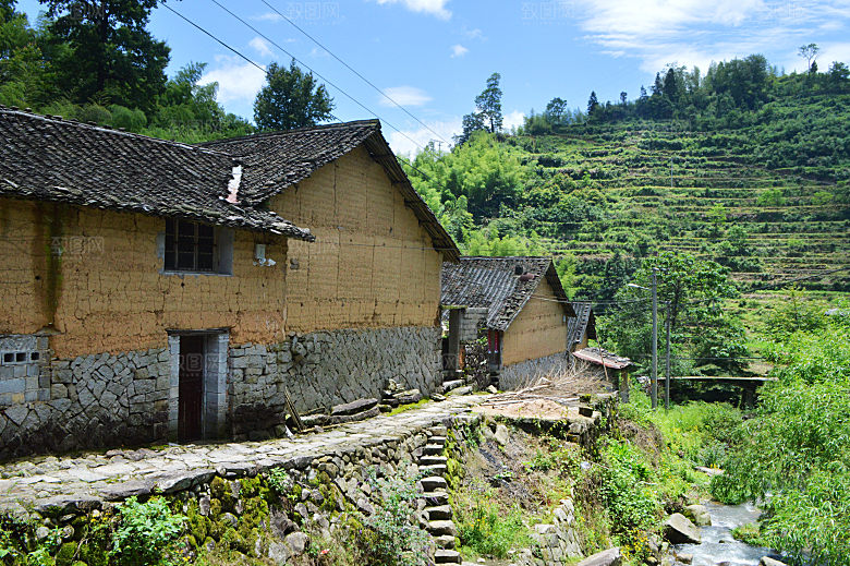 家乡乡愁茅草堂山里人家