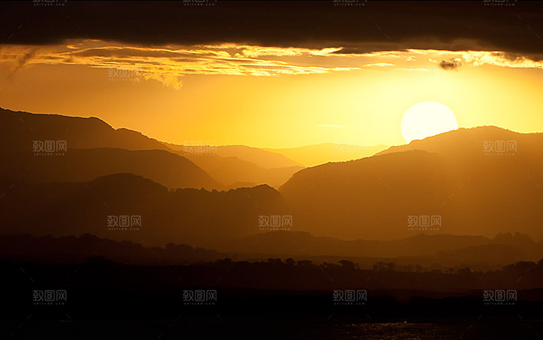 夕阳红色天空落日自然风景