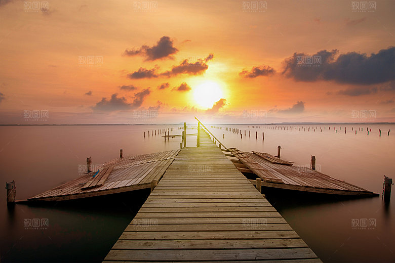 夕阳红色天空落日自然风景