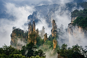 云海山峰大雾山顶火山摄影