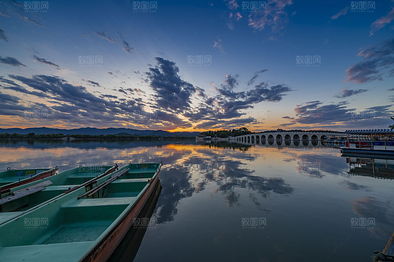 蓝色海边海岸海岛沙滩湖泊旅行摄影