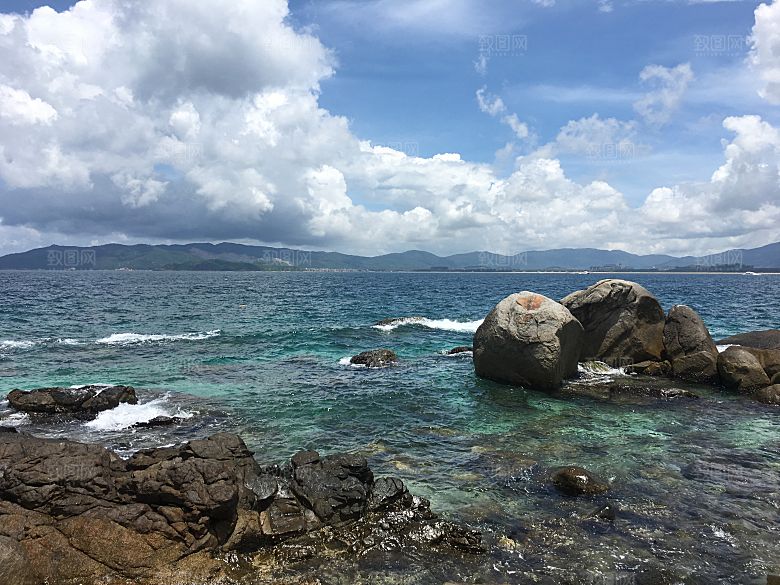 蓝色海边海岸海岛沙滩湖泊摄影