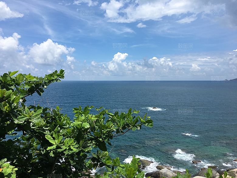 蓝色海边海岸海岛沙滩湖泊摄影