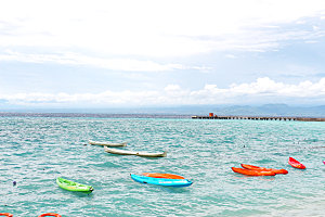 云南洱海沙滩蓝色海岸摄影