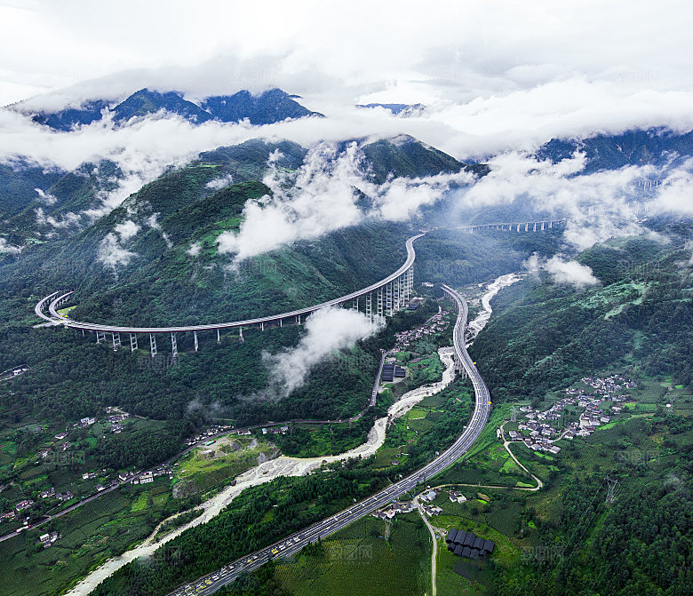 山峰群山森林大山摄影