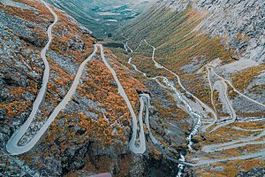 自然风景山峰山路山峦摄影