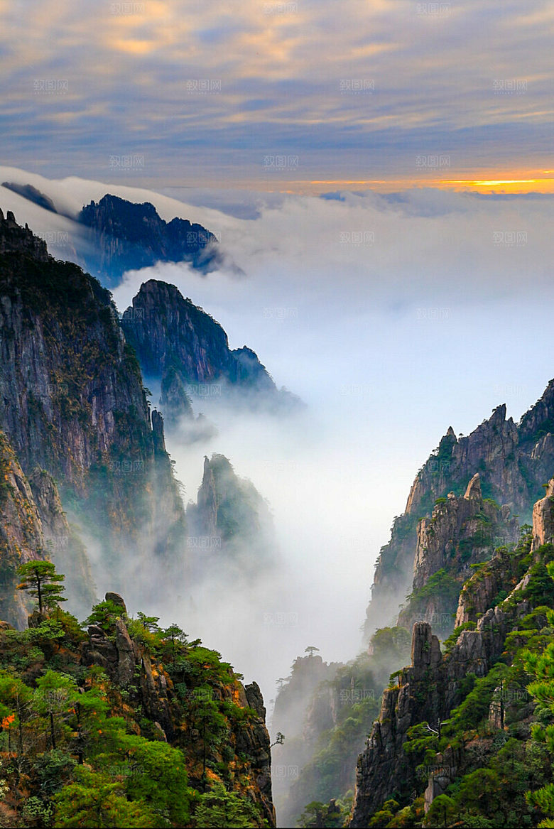 西藏大山山峰山谷山顶山地山峦