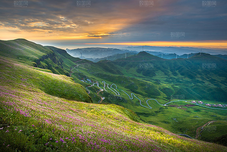 西藏大山山峰山谷山顶山地山峦