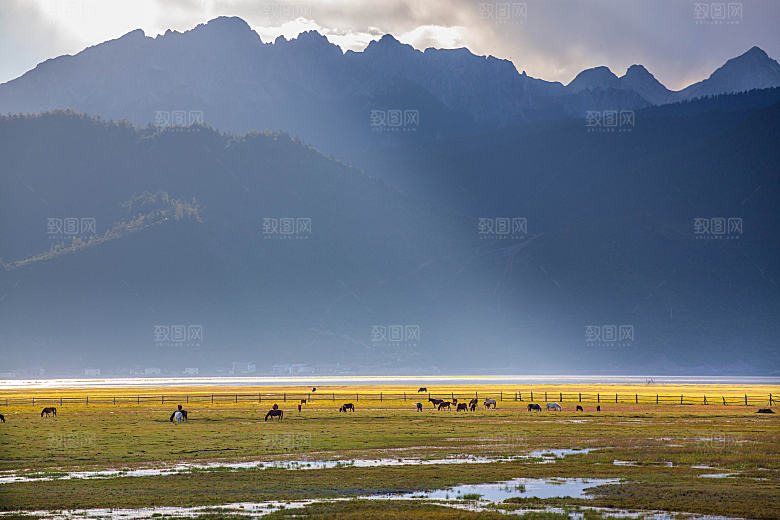 西藏大山山峰山谷山顶山地山峦