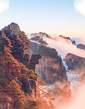 堤坝草原山峰秋季山峦摄影