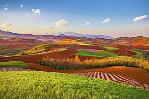 堤坝草原山峰秋季山峦摄影