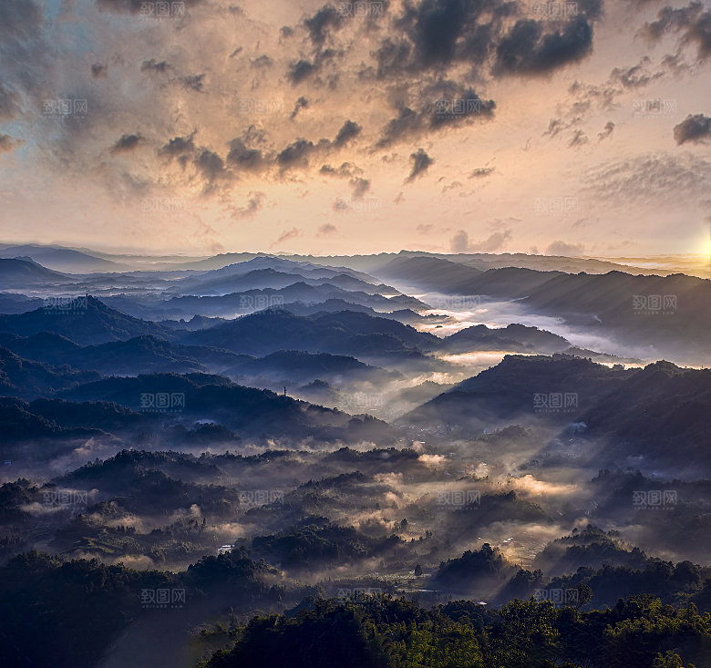 自然风景大山山峰山顶山地摄影