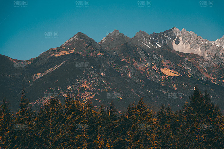 山峰山峦群山山顶摄影