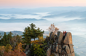 山峰山峦群山山顶摄影