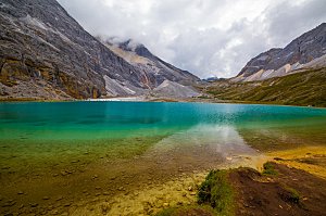 山峰山峦群山山顶摄影