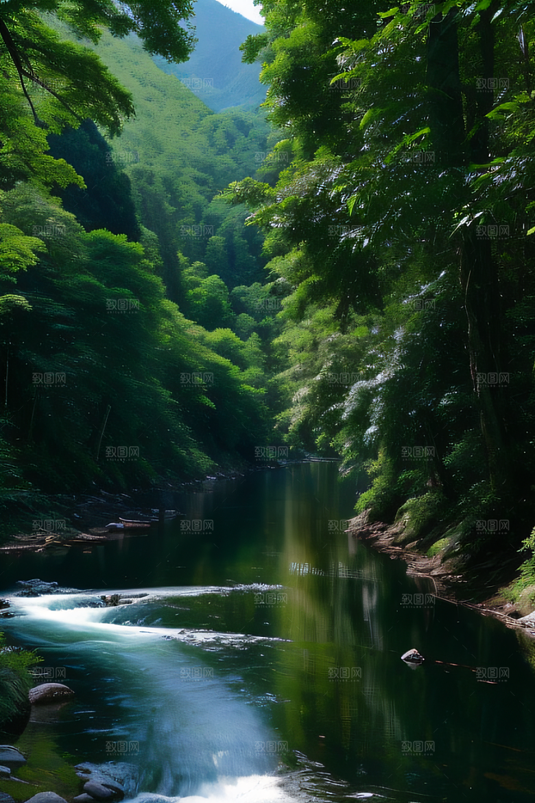 山岳奇观壮丽的山峦与清澈的河水相得益彰
