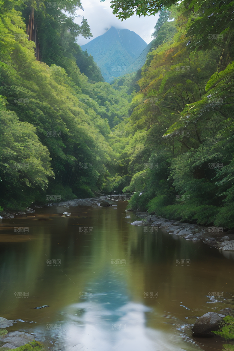 山水交融河水与山峦在一起创造出和谐的景象
