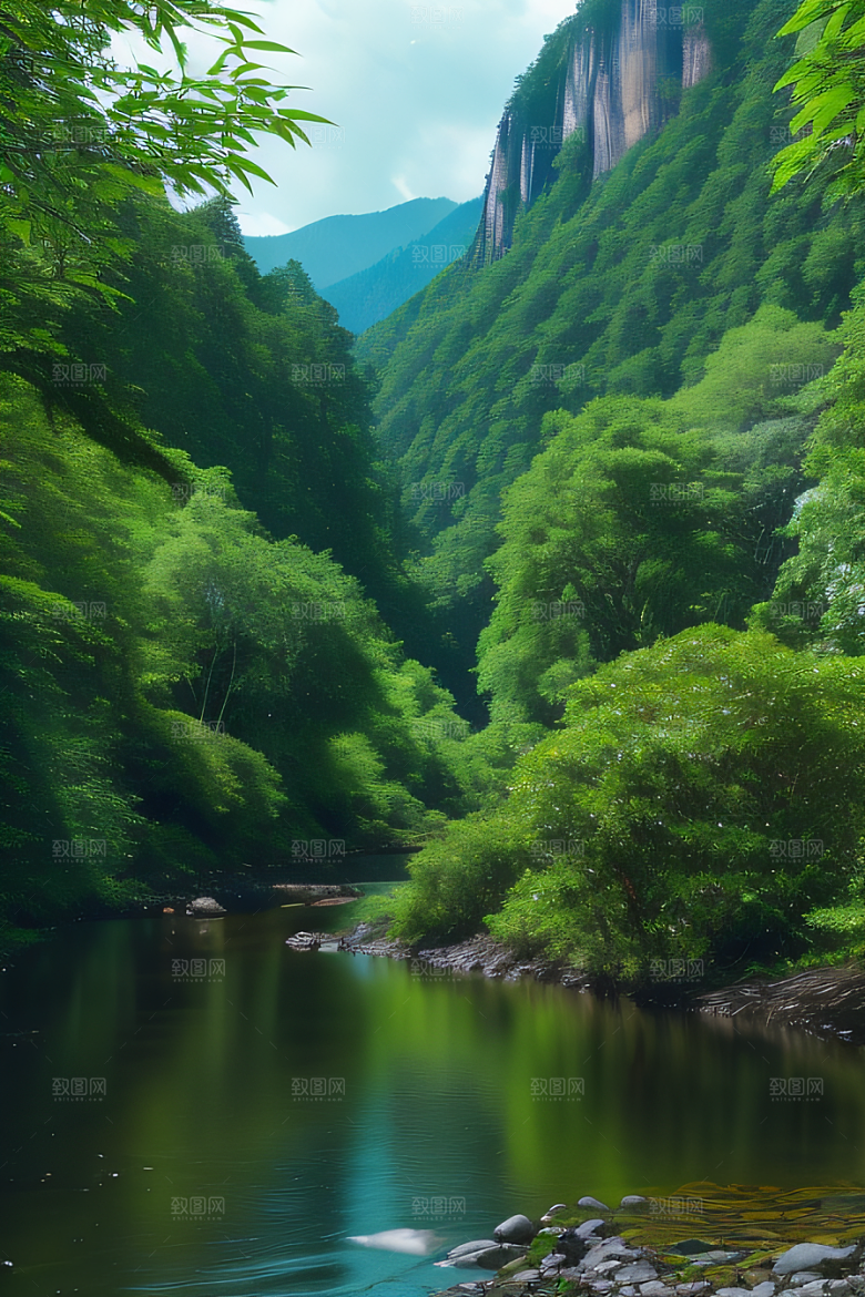 山水交融河水与山峦在一起创造出和谐的景象